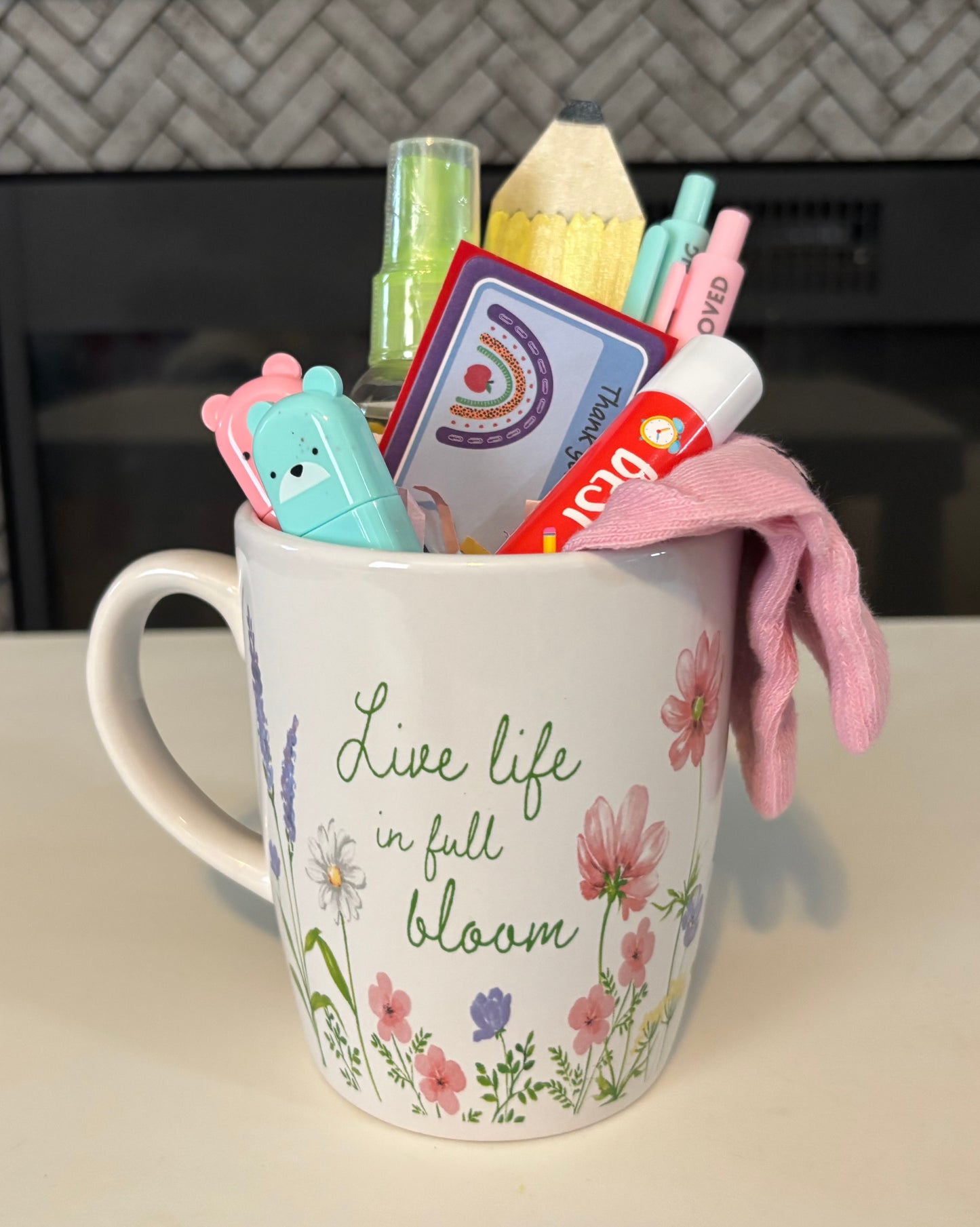 👩🏼‍🏫 👨🏼‍🏫 Teacher Mini Bulk Brag
